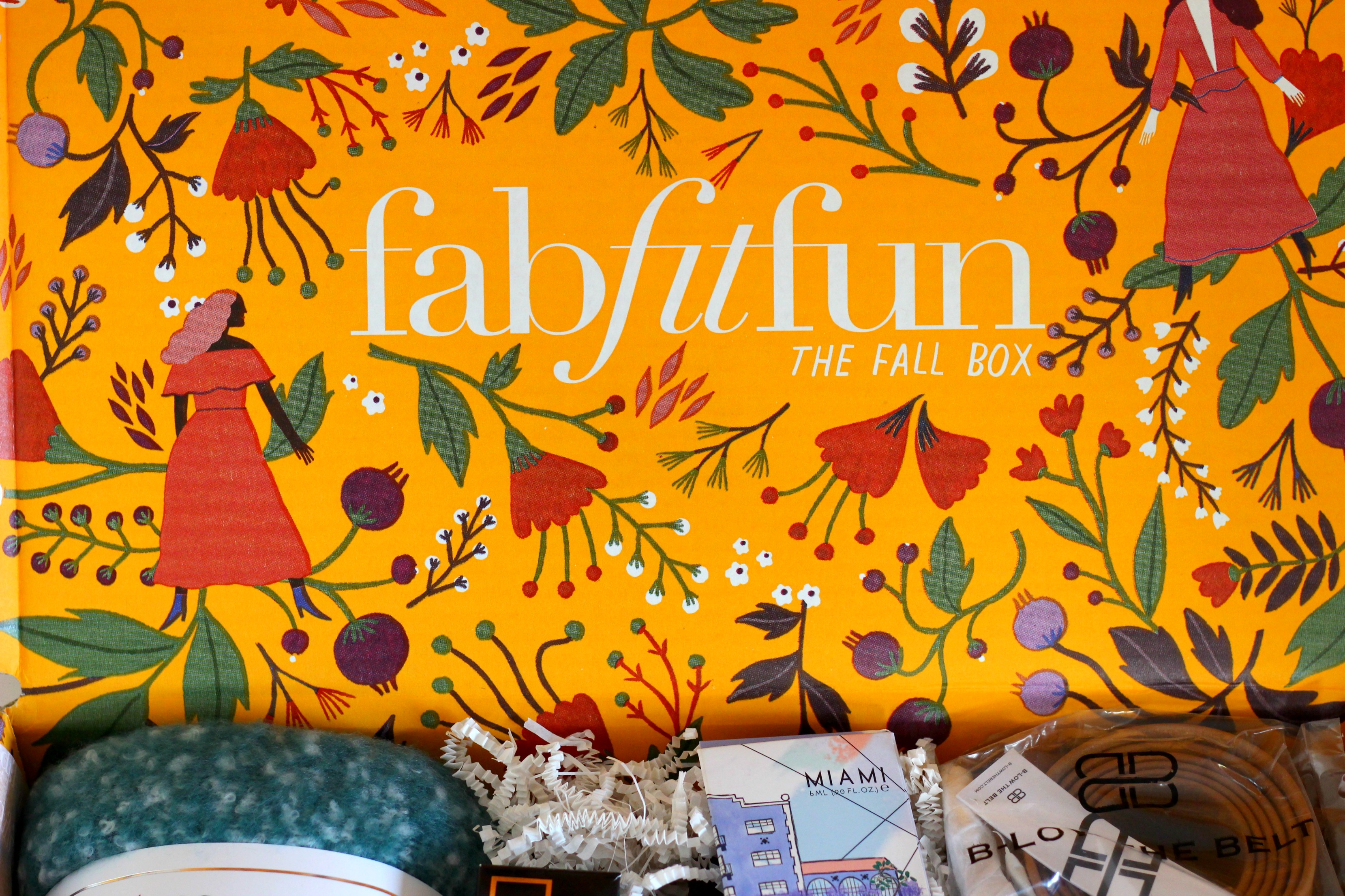 Fab Fit Fun Fall Box Review. Full Sized Subscription Box. Fall Style